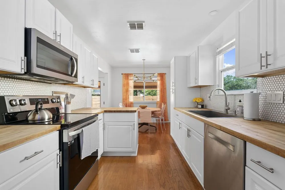 Affordable lawn mowing service for beautiful yards in San Jose, CA by Home Collective