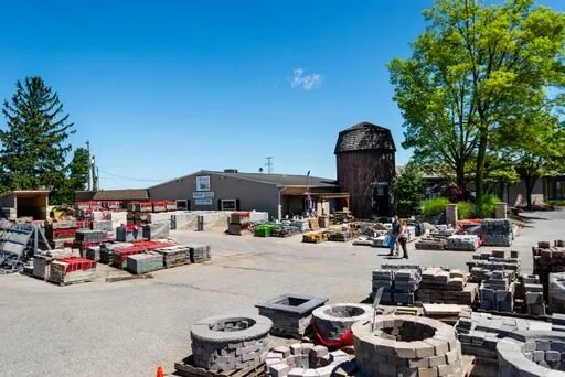 Custom landscape design in Elizabethtown, PA - Home Grown Outdoor Finishes