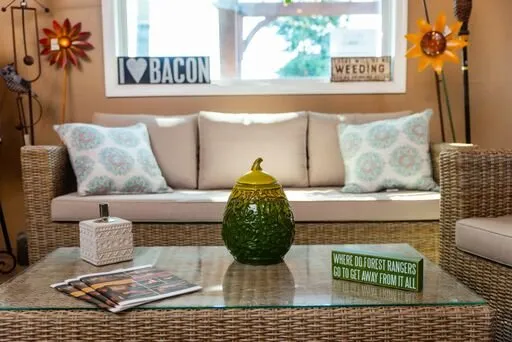 Trusted lawn mowing service experts serving Elizabethtown, PA - Home Grown Outdoor Finishes