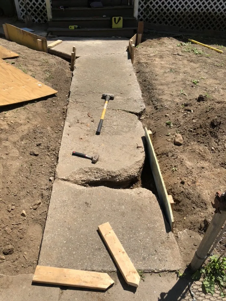 Expert yard maintenance for year-round maintenance in West Haven, CT by Home Help Network