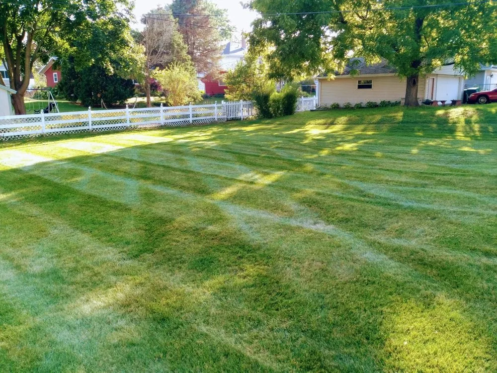 Local lawn mowing service in Hartford, WI - Home Keeping