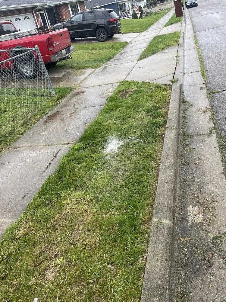 Top-rated lawn mowing service experts serving Newark, OH - Home Lands Improvements