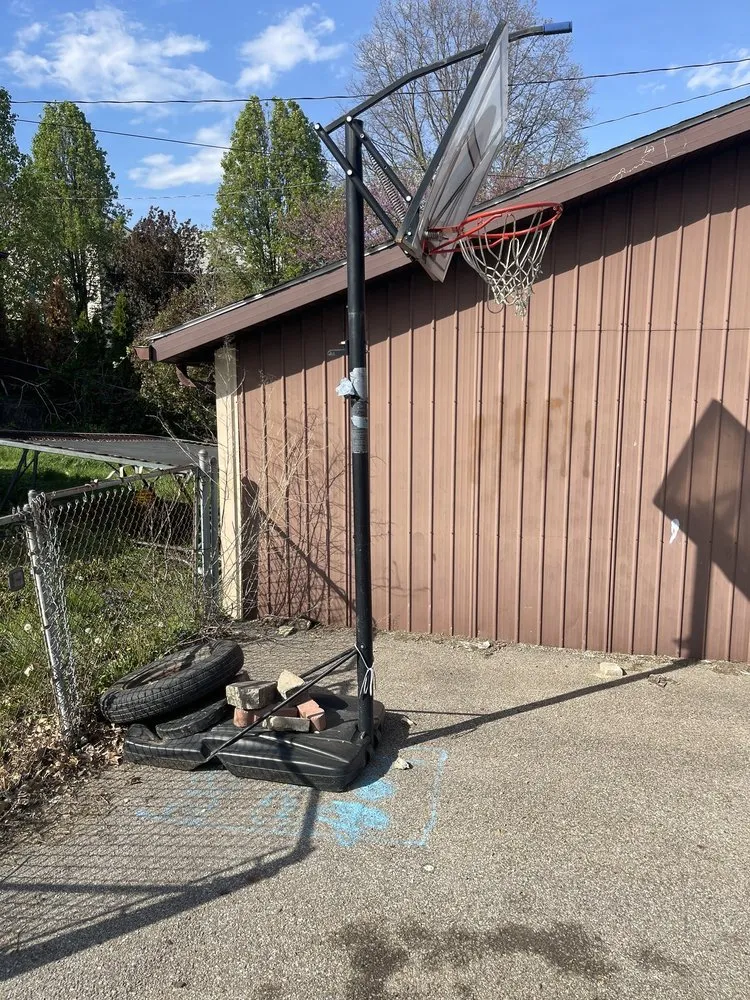 Affordable landscape design in Newark, OH by Home Lands Improvements