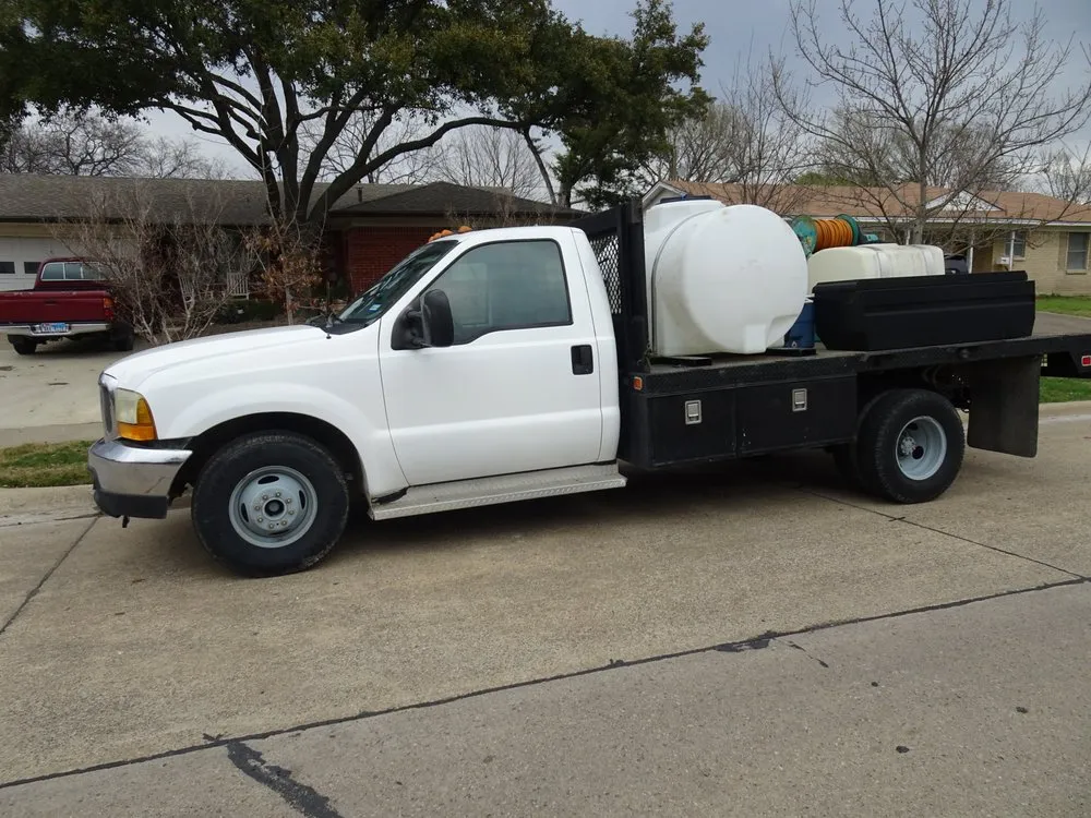 Trusted yard cleanup service experts serving Farmers Branch, TX - Home Lawn Care