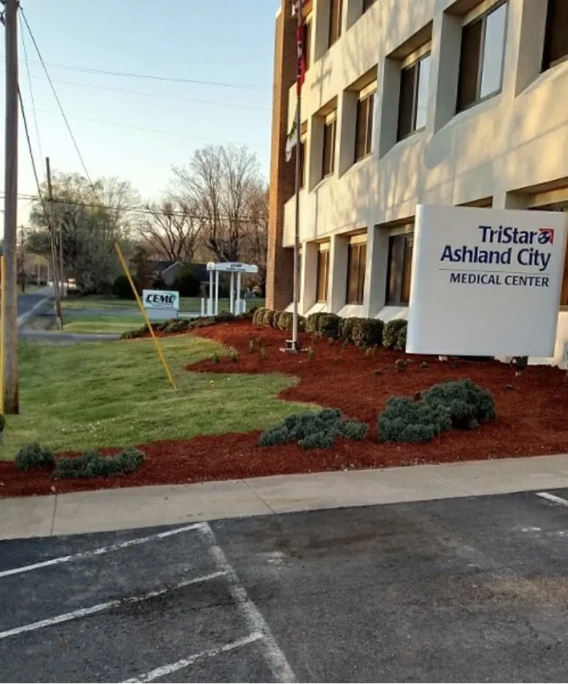 Custom residential landscaping experts serving Ashland City, TN - Home Maintenance Plus