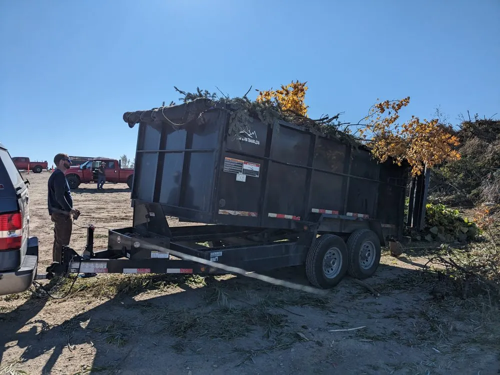 Professional yard cleanup service experts serving Nampa, ID - Home Maintenance Services