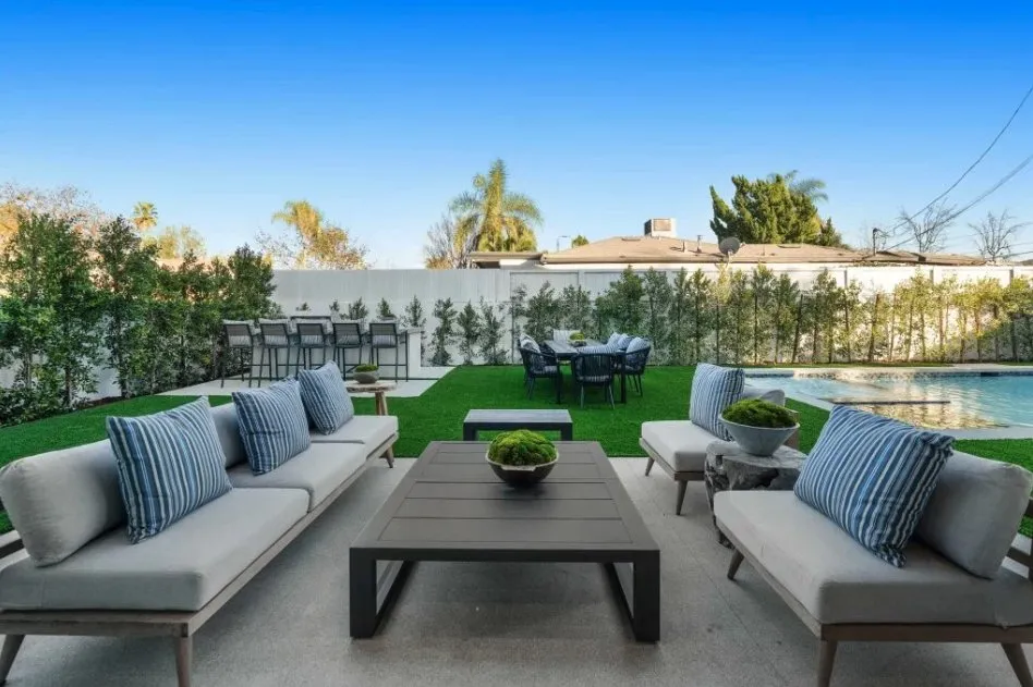 Local lawn mowing service in Los Angeles, CA by Home Solution Builder