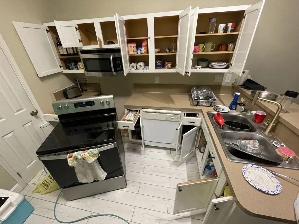 Local lawn mowing service experts serving Cleveland, TN - Home Team