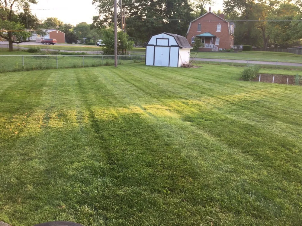 Reliable garden landscaping in Greenwood, IN by Home Turf Lawn Services