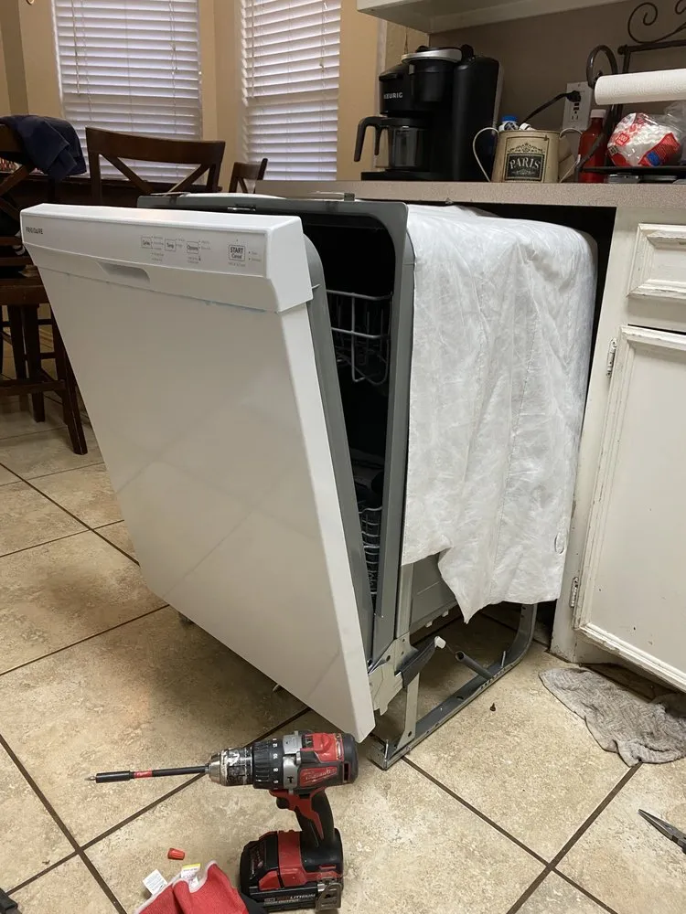 Expert yard cleanup service in Lubbock, TX - Homecare & Repair