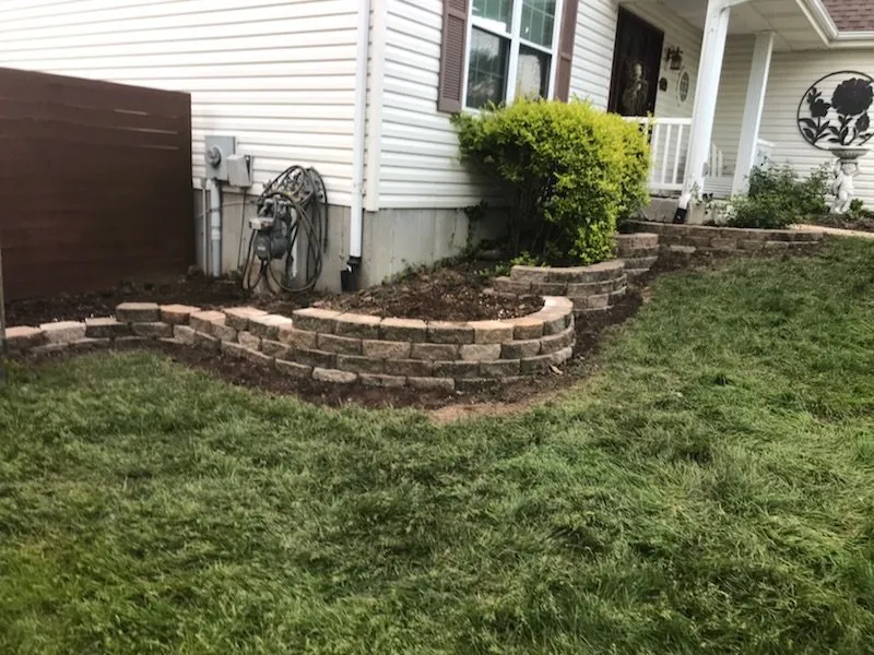 Expert residential landscaping in De Soto, MO - Homefield Services