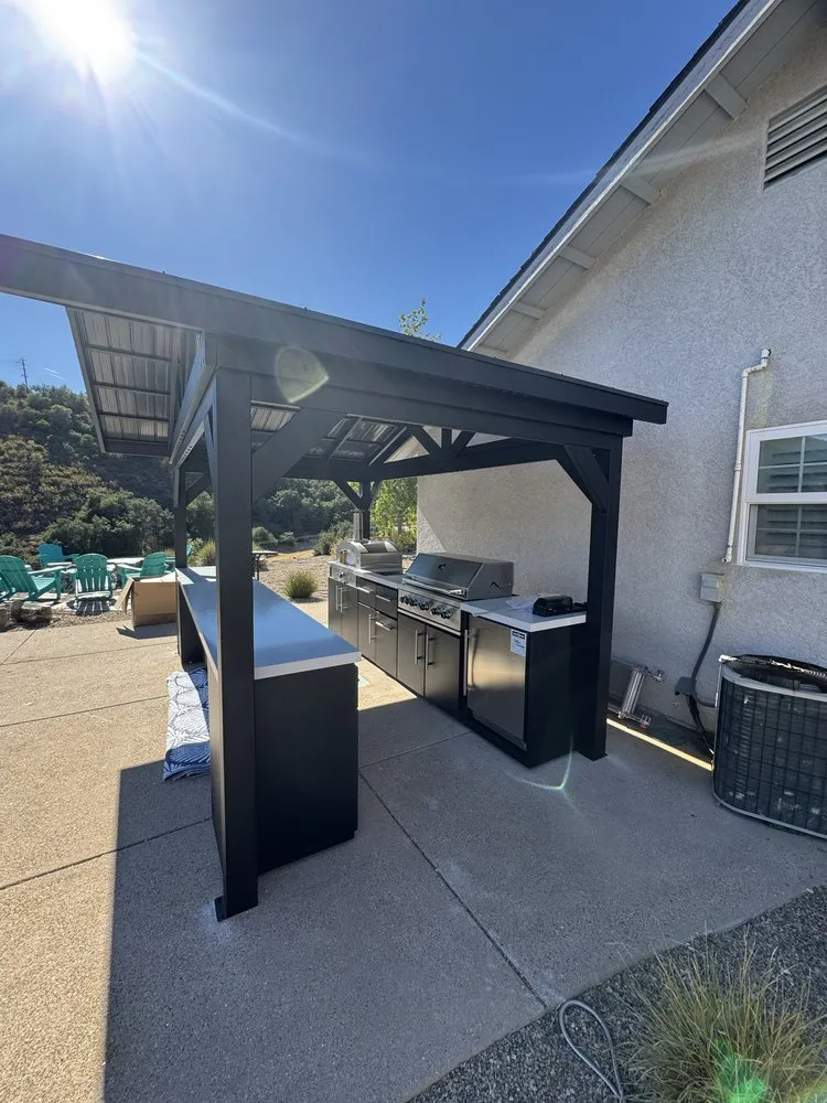 Local yard cleanup service for residential properties in San Luis Obispo, CA by Homegrown Havens Building