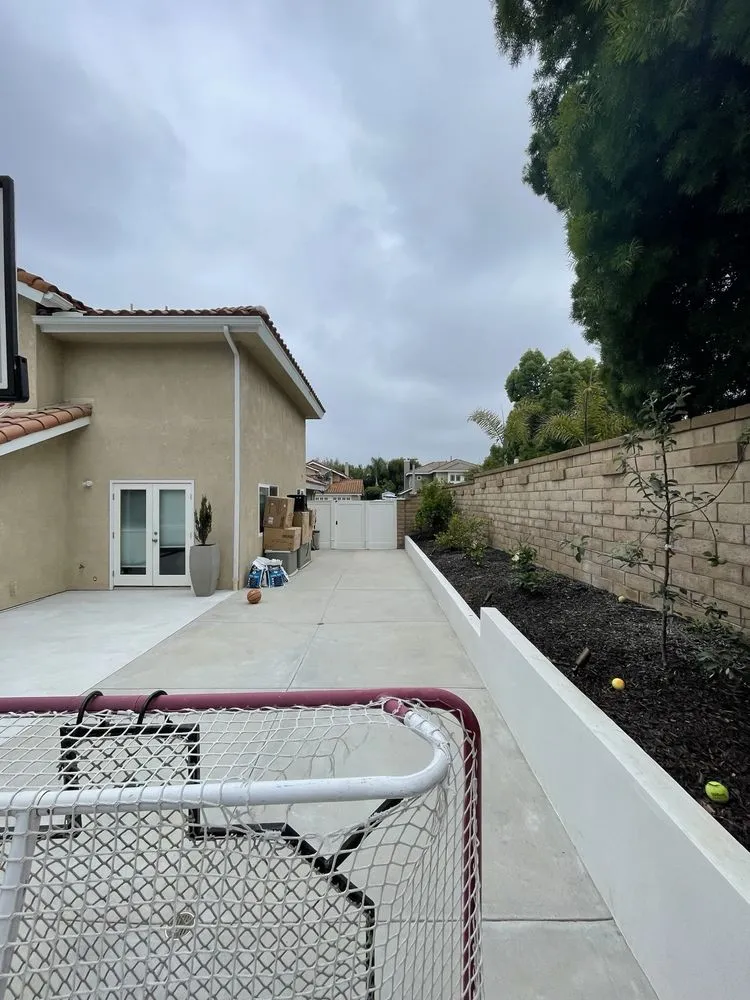 Affordable lawn care service in Aliso Viejo, CA - Homepro Remodeling