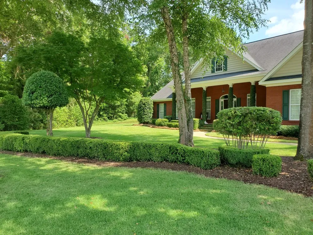 Professional landscaping services in Dothan, AL by HomeRun Landscaping