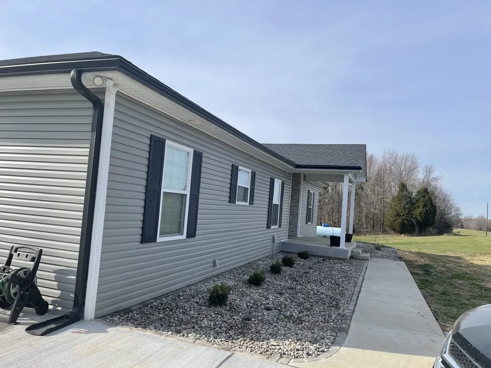 Custom lawn care service for year-round maintenance across Harrodsburg, KY - Homescapes