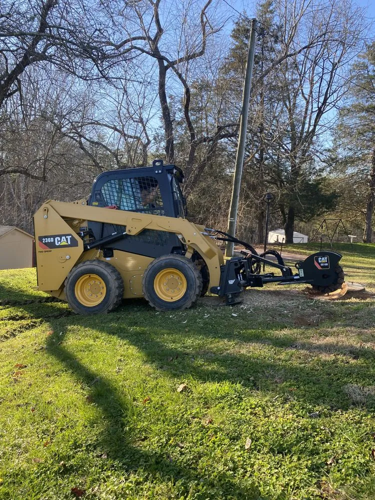 Reliable lawn mowing service experts serving Collinsville, VA - Homestead Lawn Service