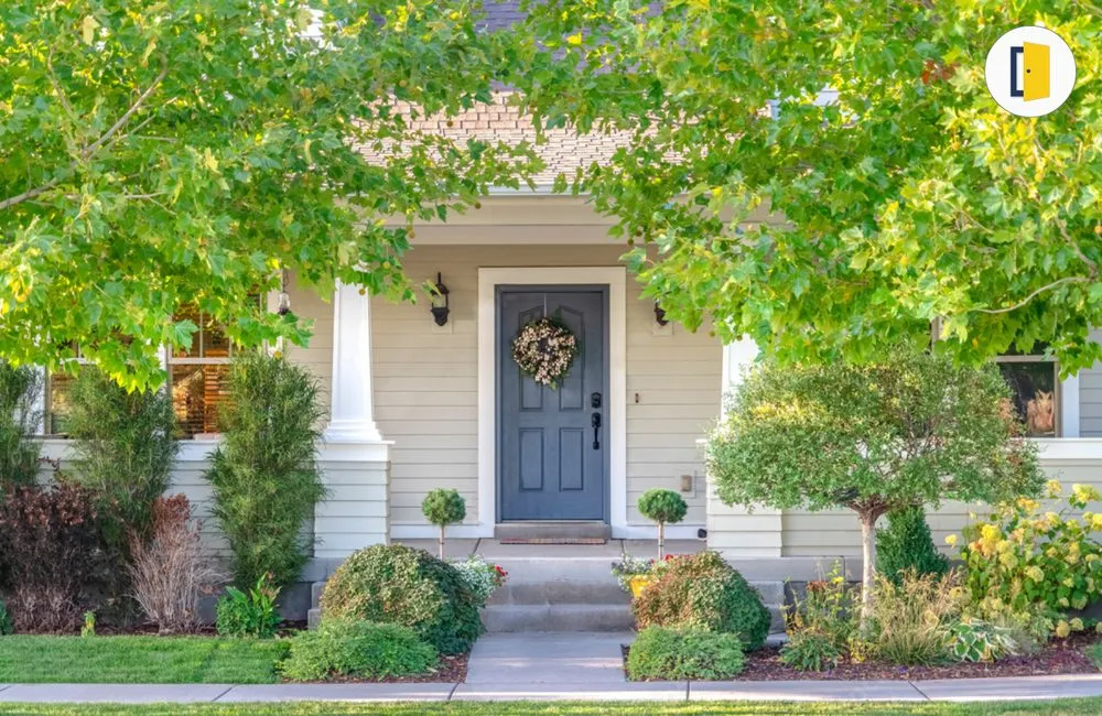 Affordable lawn care service in Columbia, SC by HOMEstretch: Columbia