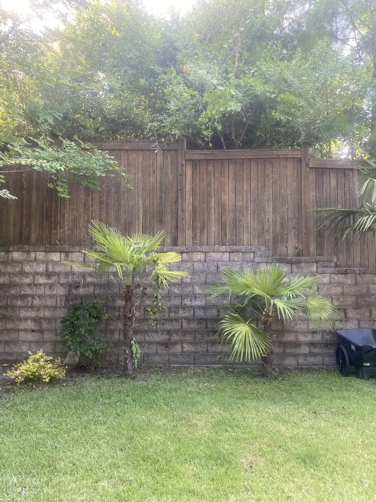 Affordable yard maintenance for homes across Columbia, SC - Hometown Landscapes