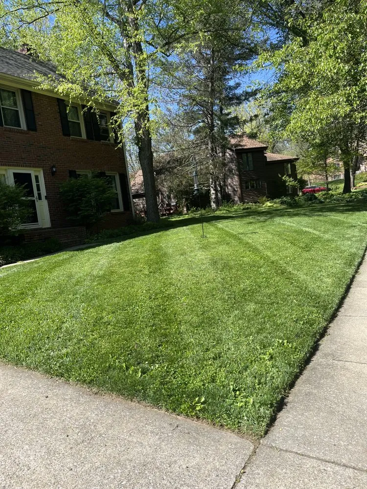 Custom garden landscaping in Lexington-Fayette, KY - Hometown landscaping