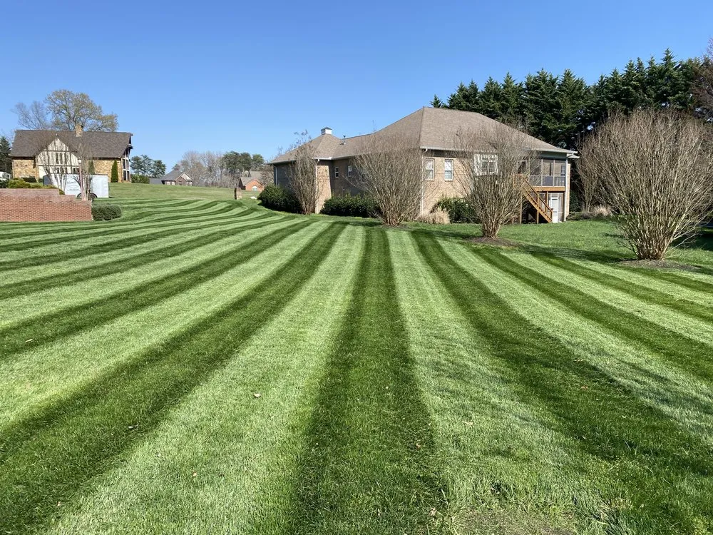 Local yard cleanup service experts serving Maryville, TN - Hometown Lawn Care & Landscaping