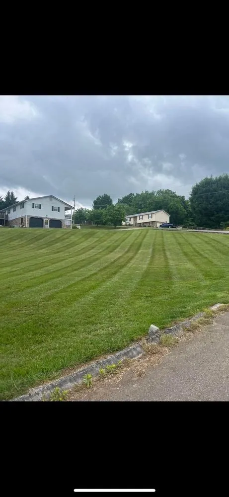Top-rated yard cleanup service in Otisville, NY by Hometown Lawncare