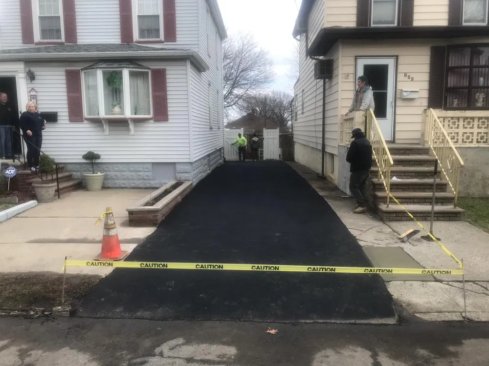 Custom outdoor landscaping in Aspen Hill, MD by Hometown Paving & Masonry