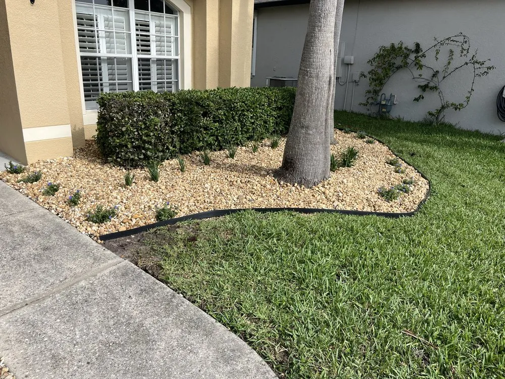 Custom outdoor landscaping in Orlando, FL - Hometown Professional Services