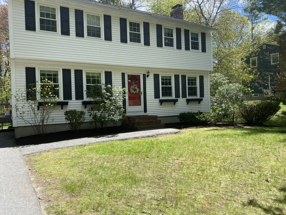 Custom lawn mowing service in Fitchburg, MA by Hometown Pros