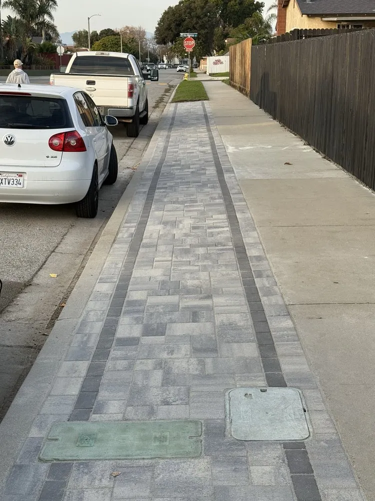 Trusted garden landscaping for year-round maintenance in Los Angeles, CA by Hometown Remodeling