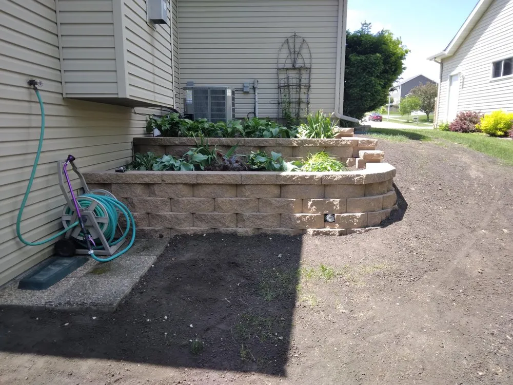 Professional garden landscaping in Rochester, MN - Hometown Stump Eliminator