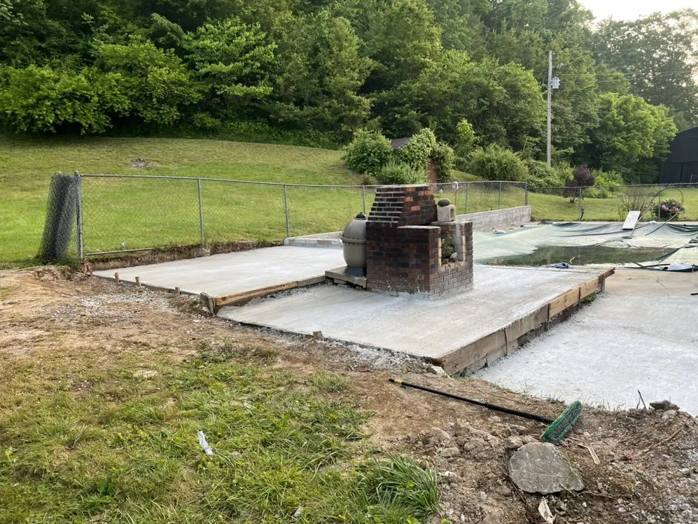 Professional landscaping services experts serving Richmond, KY - Hometown Turf