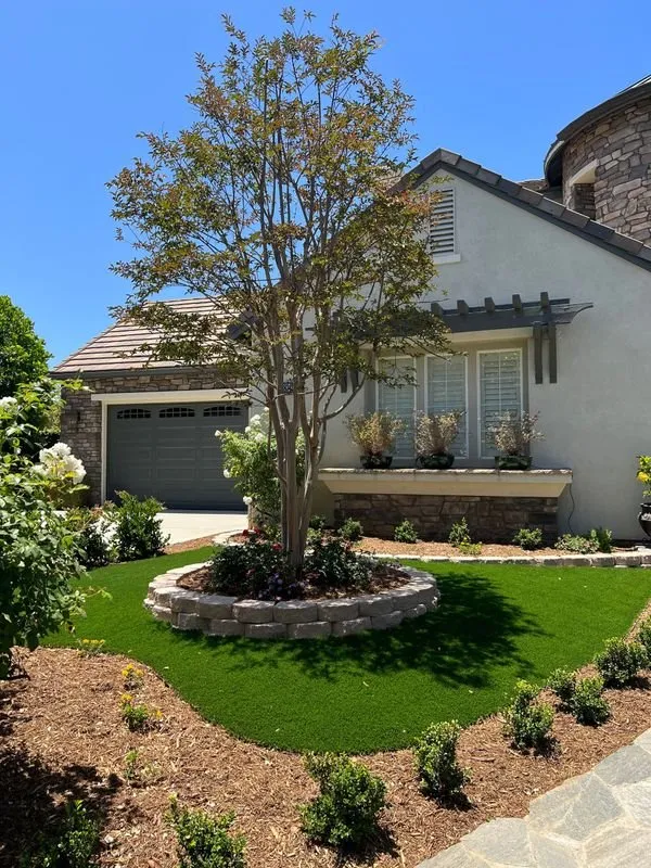 Professional outdoor landscaping in El Cajon, CA - HomeTurf