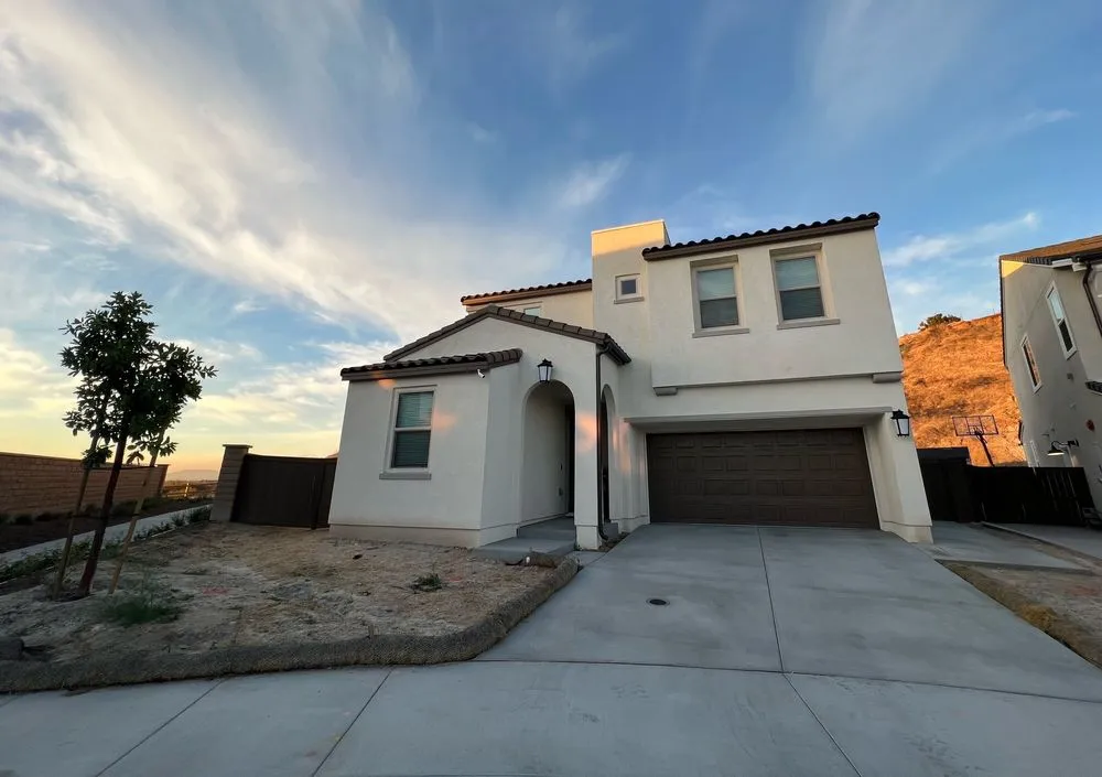 Expert yard cleanup service in El Cajon, CA - HomeTurf