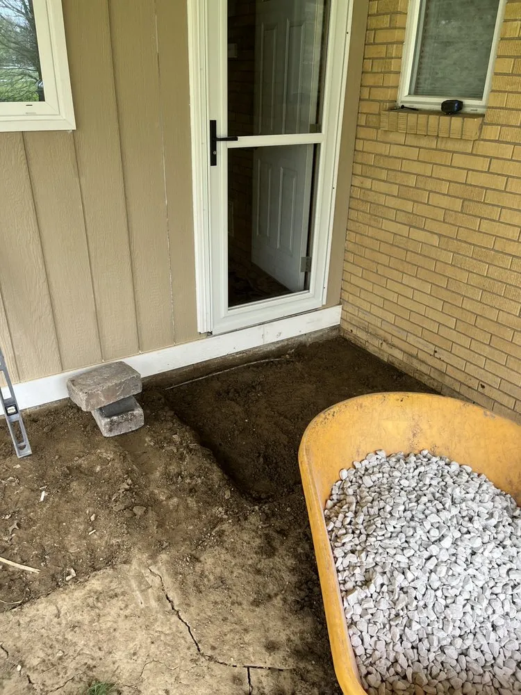 Expert lawn care service experts serving Indianapolis, IN - Homeward Environmental