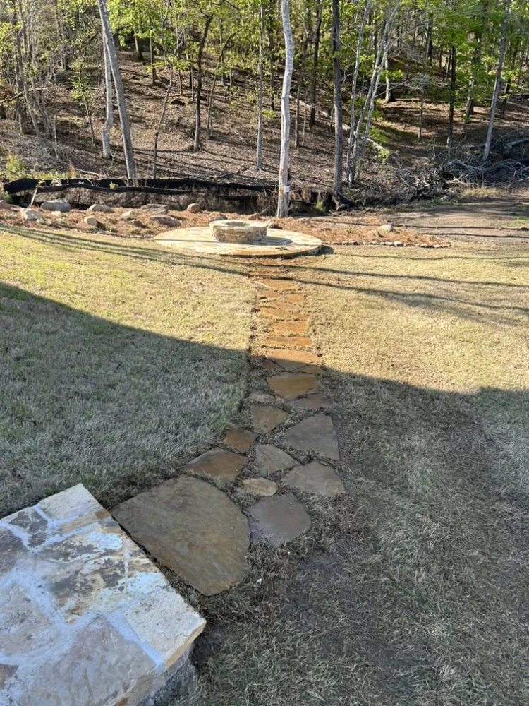 Expert yard maintenance in Dadeville, AL by Homeworx