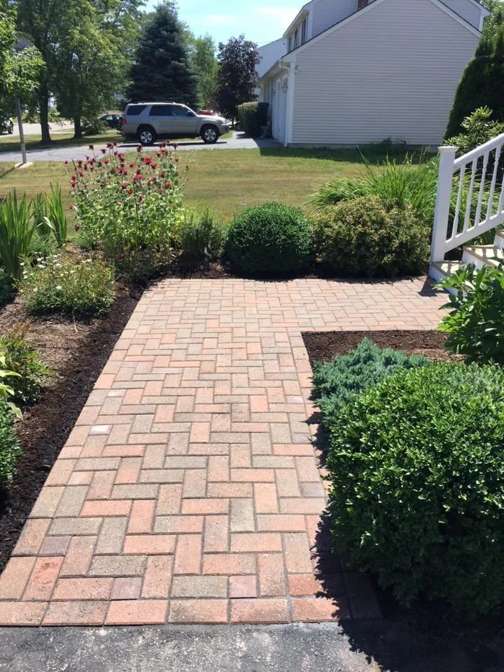 Expert garden landscaping in Ellsworth, ME - Homsted Earthworks