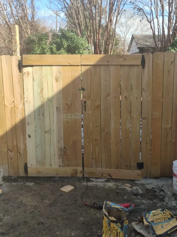 Expert yard cleanup service in Irving, TX by Honest Hands Fence Repair