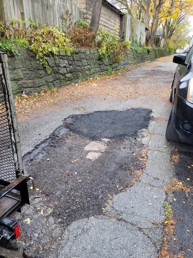 Professional outdoor landscaping experts serving Folsom, PA - Honest Landscaping and Handyman Services