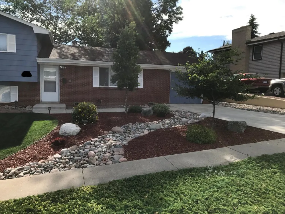 Expert lawn mowing service in Colorado Springs, CO - Honest Living