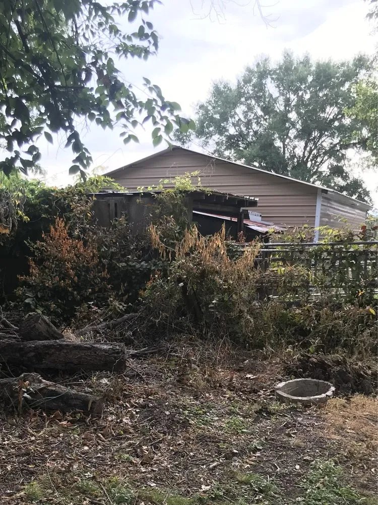 Local yard maintenance in Nacogdoches, TX by Honey Badger Landscaping