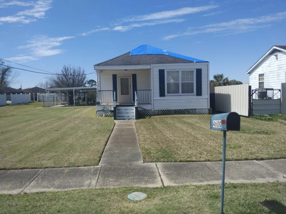 Trusted yard maintenance near you in Metairie, LA by Honey Bear Tree Service And Lawn Care