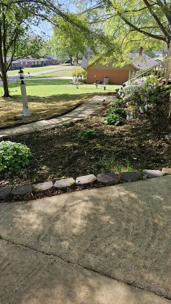 Custom outdoor landscaping experts serving Glen, MS - Honey Do Lawncare And Landscaping