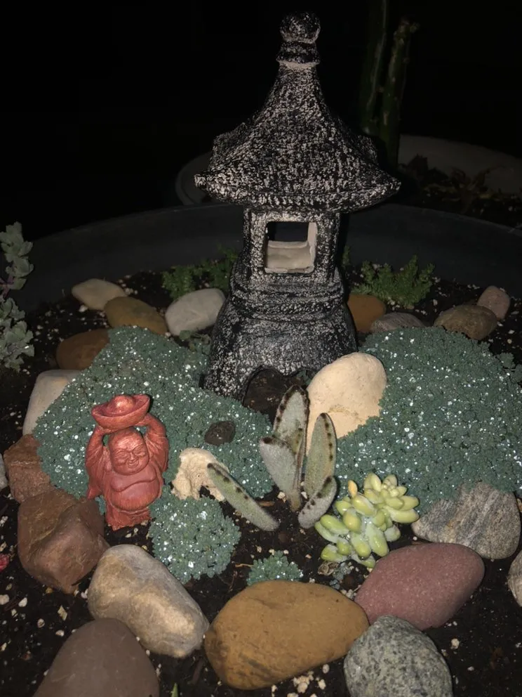 Trusted yard maintenance with custom design in Des Plaines, IL by Honey Do This