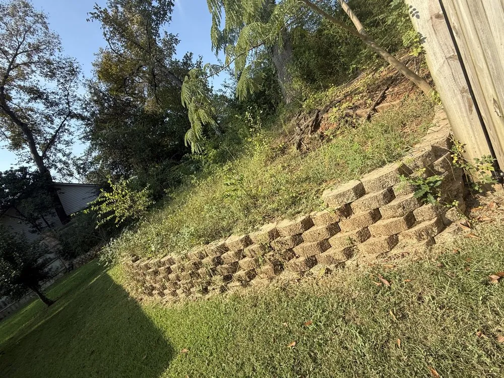 Trusted residential landscaping for year-round maintenance across Vivian, LA - Honey Doos