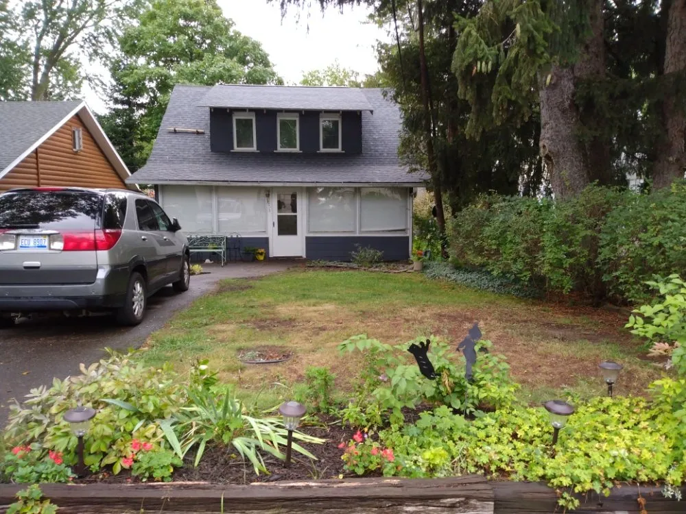 Local landscaping services for residential properties in Port Huron, MI by HoneyDunn Outdoor Services