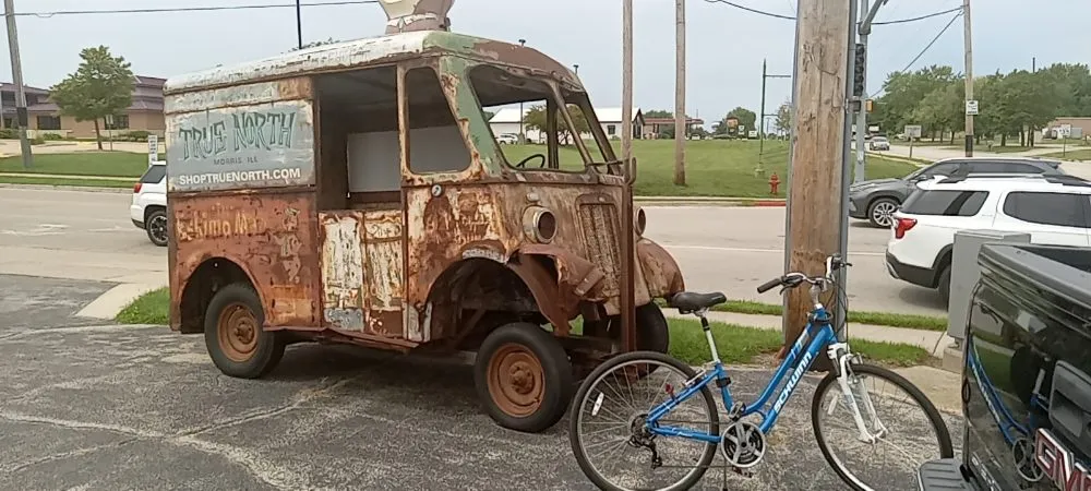 Affordable outdoor landscaping in Morris, IL by Honiotes Bros