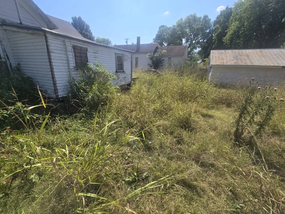 Top-rated landscaping services in Republic, MO - Honor & Pride