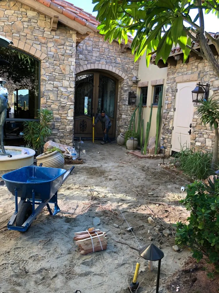 Affordable lawn mowing service in Rancho Mirage, CA - Honor Landscape