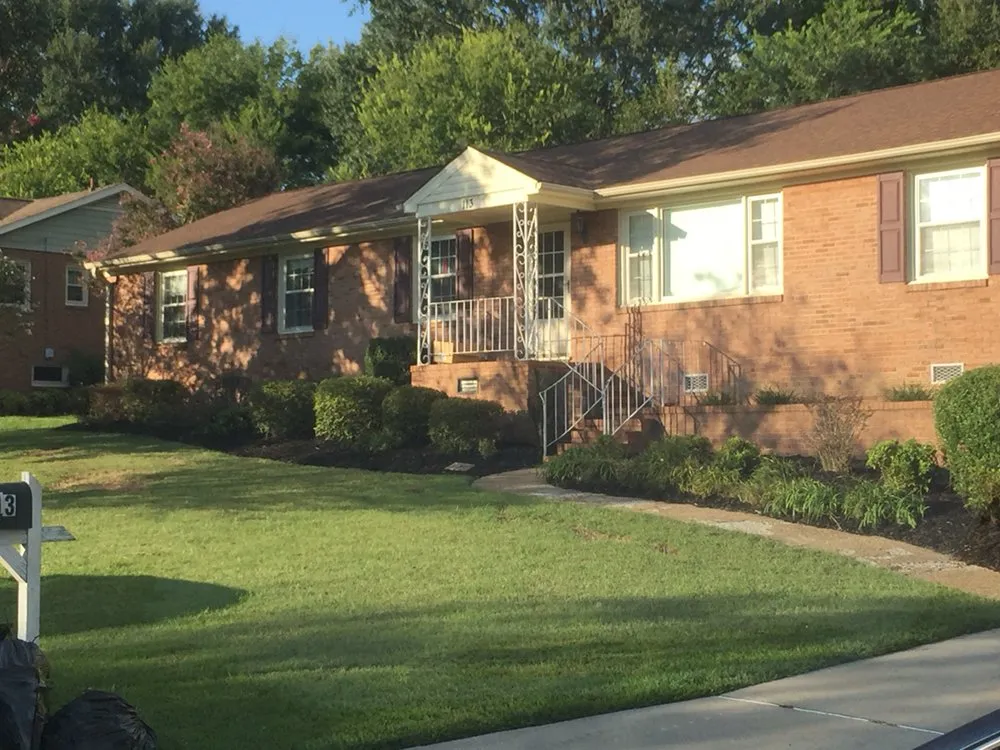 Custom yard cleanup service in Colonial Heights, VA by Hoo Ah Pressure Washing