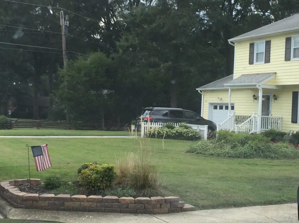 Custom garden landscaping in Colonial Heights, VA - Hoo Ah Pressure Washing